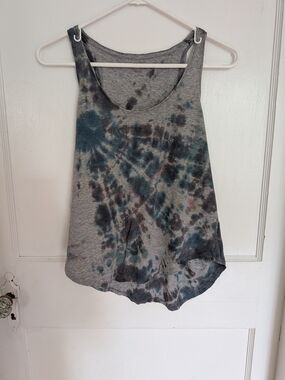 Old Navy Grey Tie-Dye Scoop Neck Tank with Teal Accents
